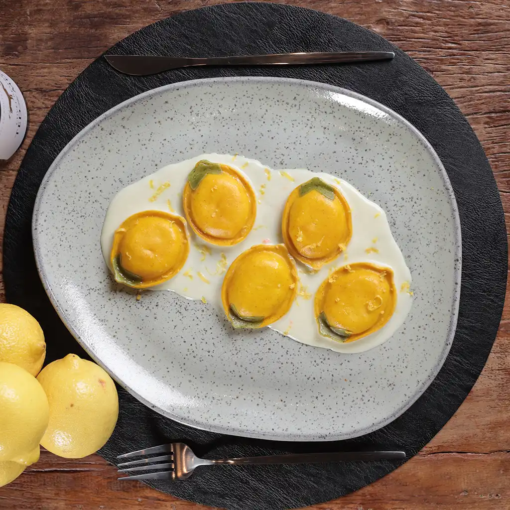 Limone de 4 Queijos e Limão Siciliano Casa das Massas Elis
