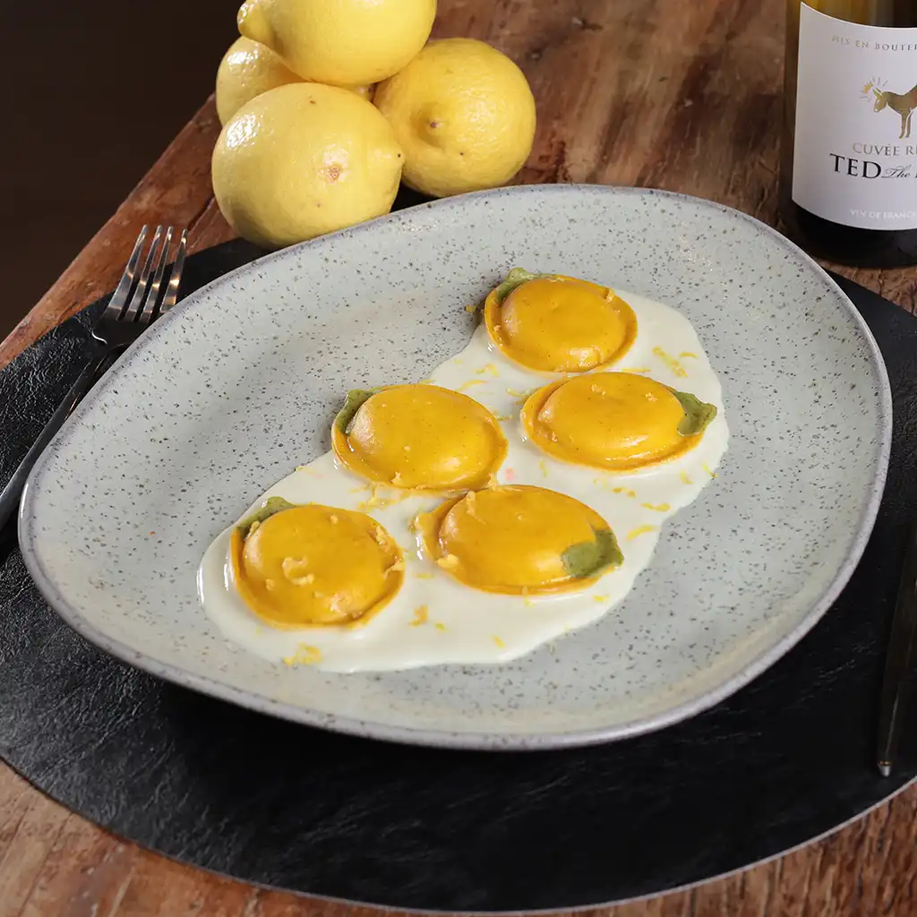 Limone de 4 Queijos e Limão Siciliano Casa das Massas Elis