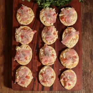 Mini Pizza de Presunto Casa das Massas Elis