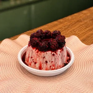 Torta de frutas vermelhas pequena Casa das Massas Elis